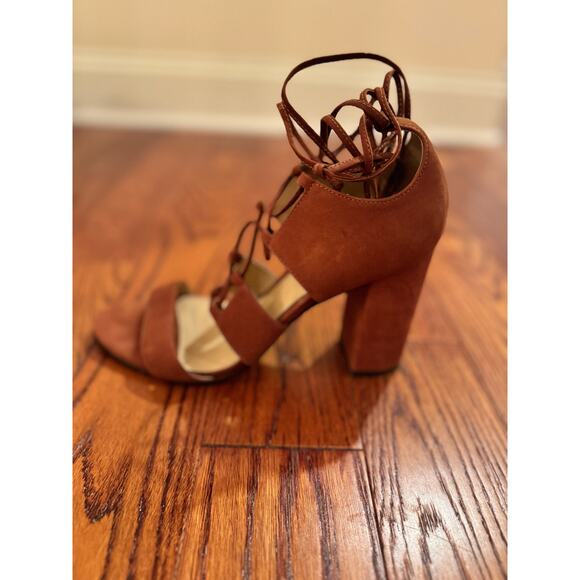 Vince Camuto Wendell Womens 7.5 Brown Tan Suede Shoes Lace Up Gladiator Sandals - Picture 5 of 16